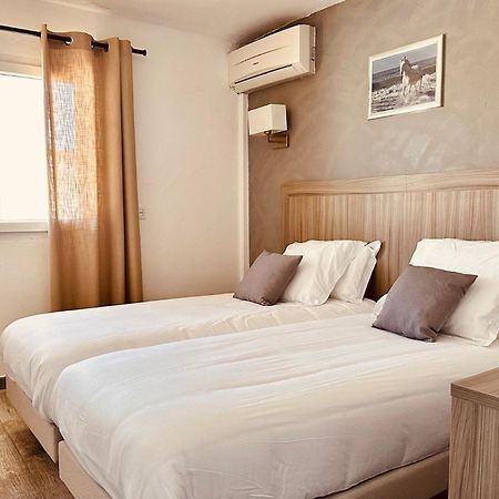 Hotel Les Palmiers En Camargue Saintes-Maries-de-la-Mer Exterior photo