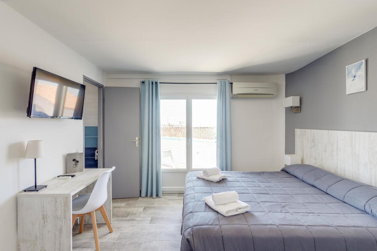 Hotel Les Palmiers En Camargue Saintes-Maries-de-la-Mer Exterior photo