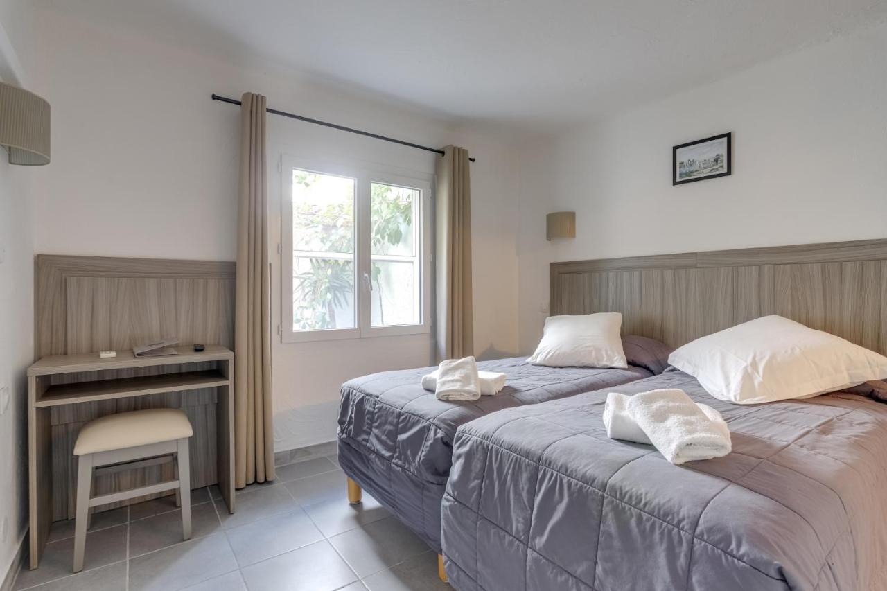 Hotel Les Palmiers En Camargue Saintes-Maries-de-la-Mer Exterior photo