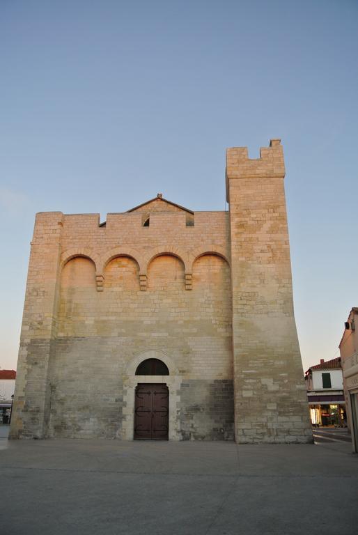 Hotel Les Palmiers En Camargue Saintes-Maries-de-la-Mer Exterior photo