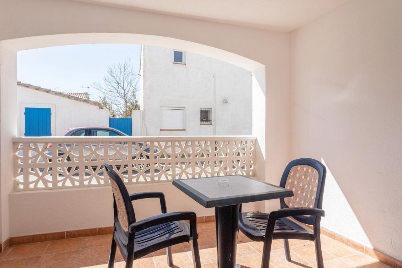 Hotel Les Palmiers En Camargue Saintes-Maries-de-la-Mer Exterior photo